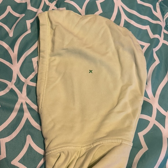 Neon greenish-yellow Nike World-Tour sweatshirt and sweatshorts XS - Picture 4 of 8